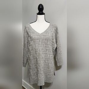 Lane Bryant sweater V front and back neck Size 14/16 silver thread interwoven